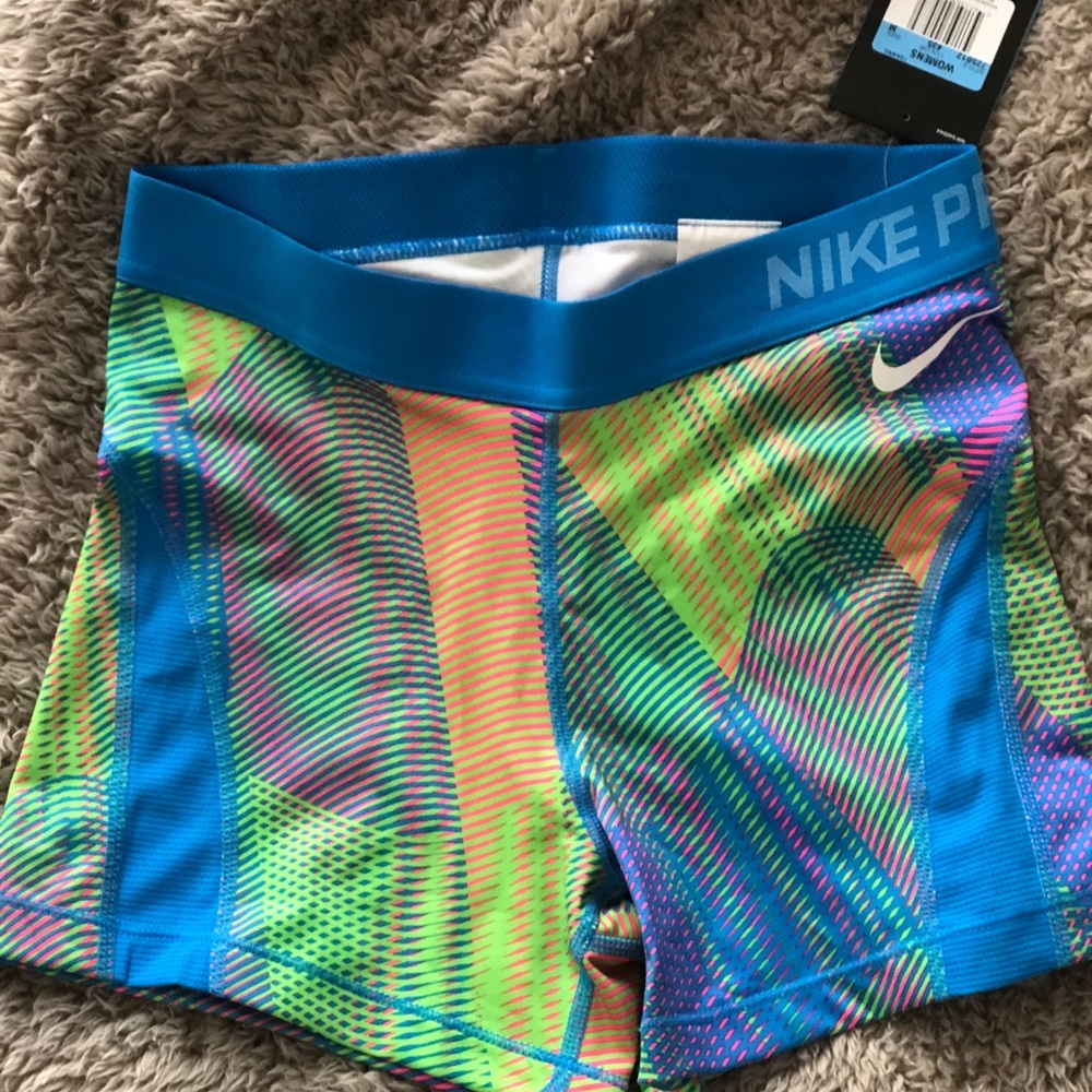 NIKE PRO SHORTS